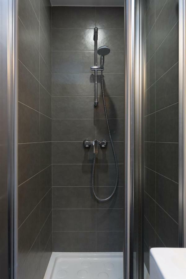Studette De Charme Neuve Proche Invalides Apartamento París Exterior foto