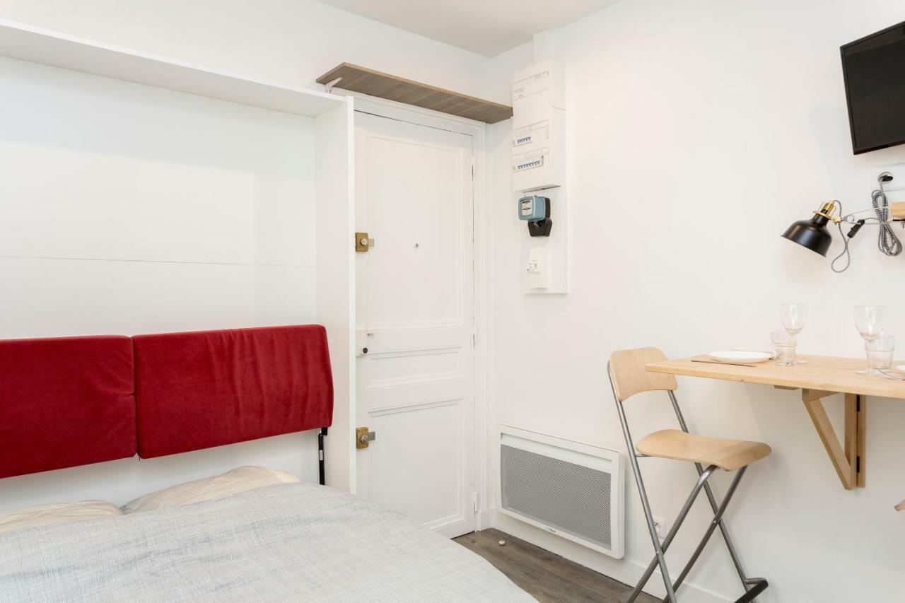 Studette De Charme Neuve Proche Invalides Apartamento París Exterior foto